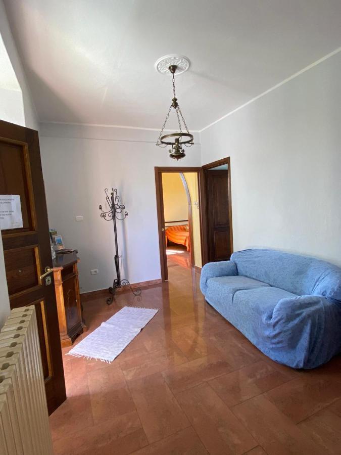 וילפרנקה אין לוניג'אנה Casa Vacanze Nonna Nella מראה חיצוני תמונה